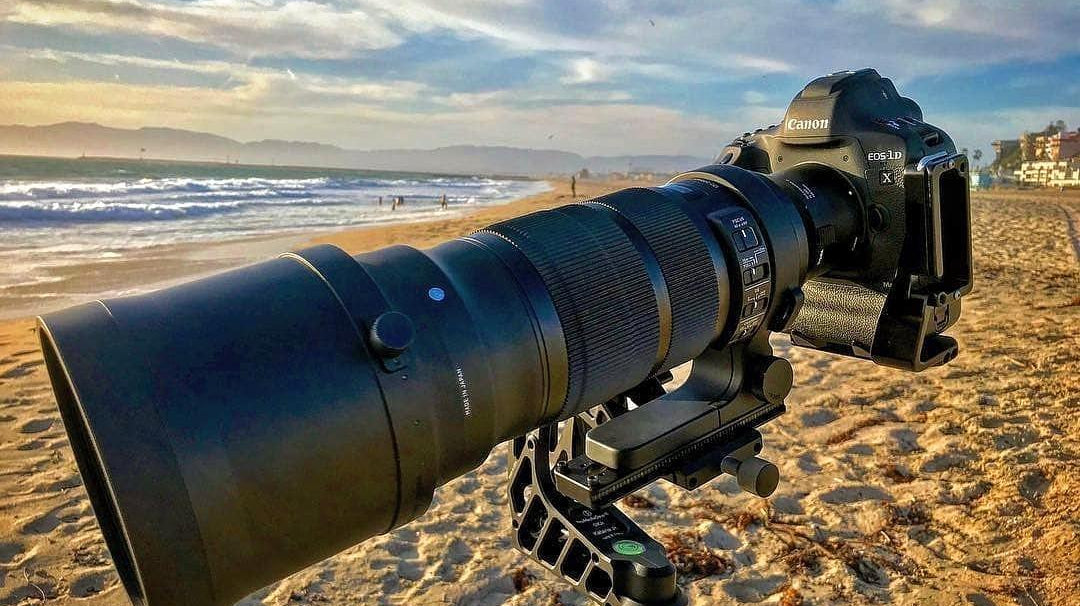 DSLR camera with GKJr Katana Pro gimbal head