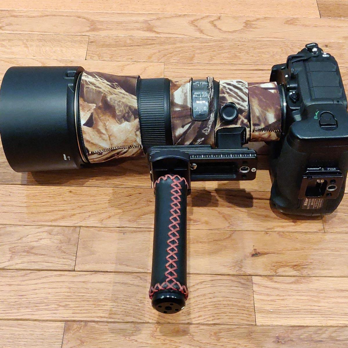 Works with Any lens with Arca-Swiss type foot